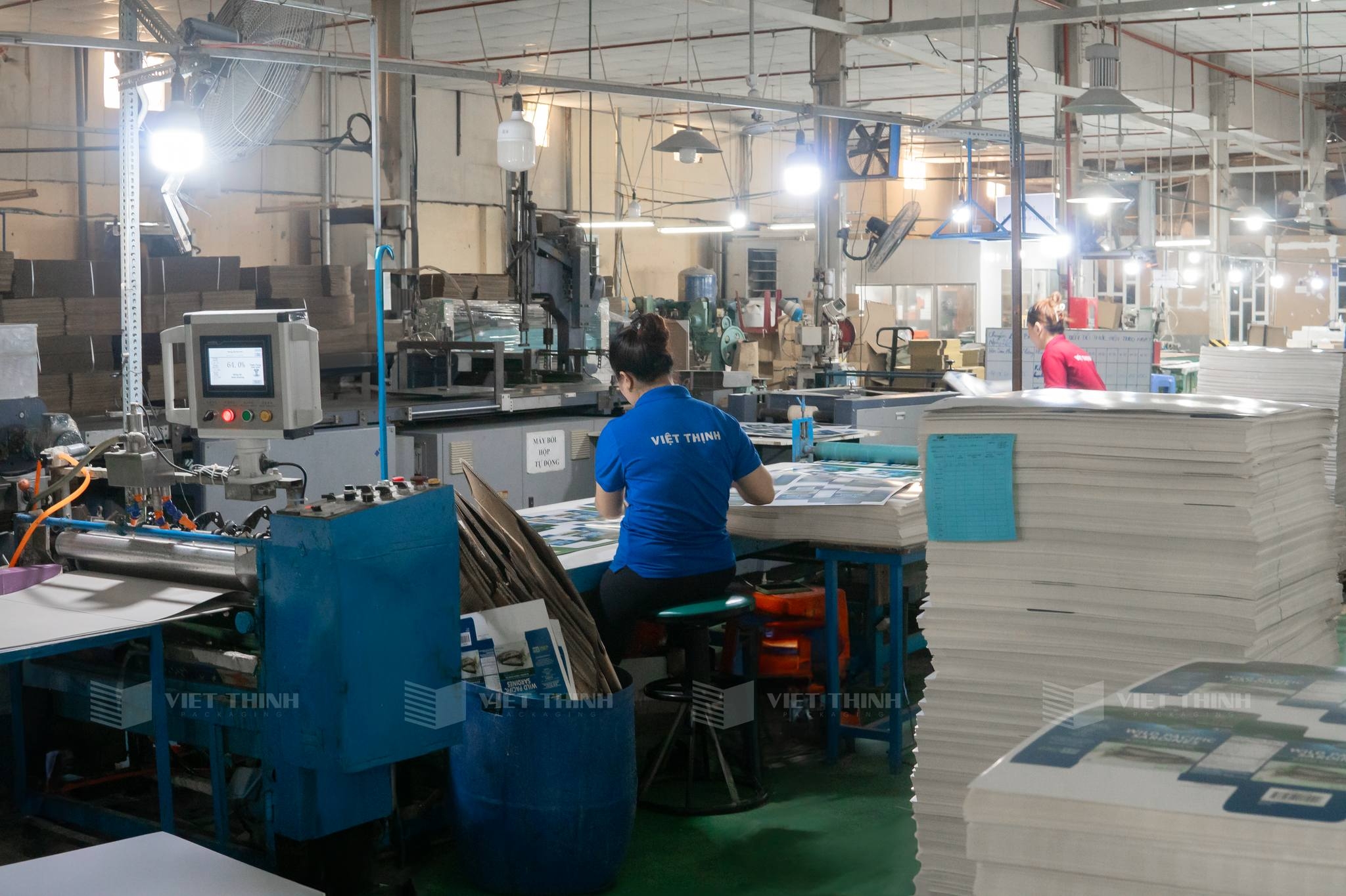 Kinh Nghiệm Chọn Xưởng In Ấn Hộp Rượu Uy Tín Cho Doanh Nghiệp