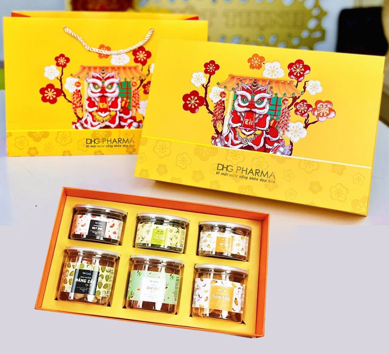 Xu Hướng Hộp Đựng Quà Tết 2027